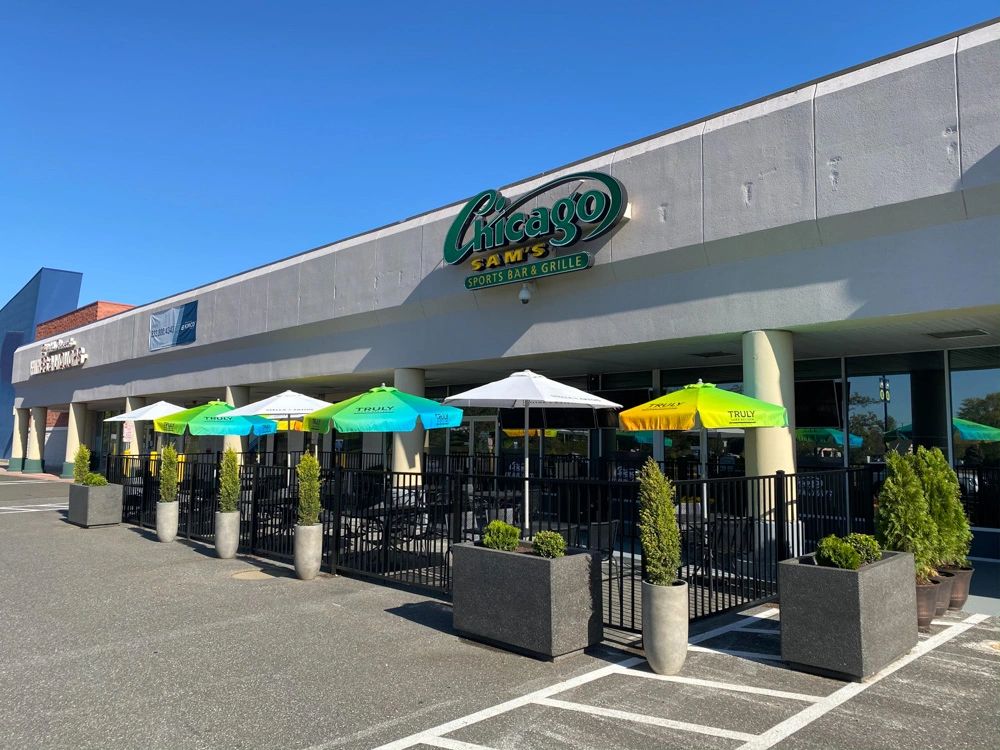 Chicago Sams Sports Bar Enfield CT